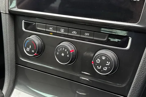 MK69DSV Volkswagen Golf 1.5 TSI EVO Match Euro 6 (s/s) 5dr Thumbnail #23