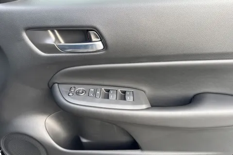 RX75ULN Honda Jazz 1.5 i-MMD Hybrid Advance 5dr eCVT Thumbnail #23