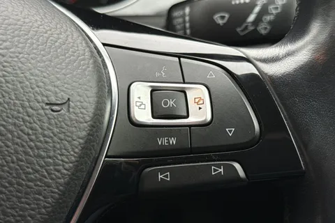 MK69DSV Volkswagen Golf 1.5 TSI EVO Match Euro 6 (s/s) 5dr Thumbnail #39