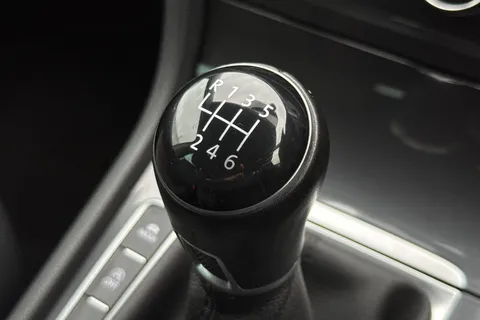 MK69DSV Volkswagen Golf 1.5 TSI EVO Match Euro 6 (s/s) 5dr Thumbnail #43