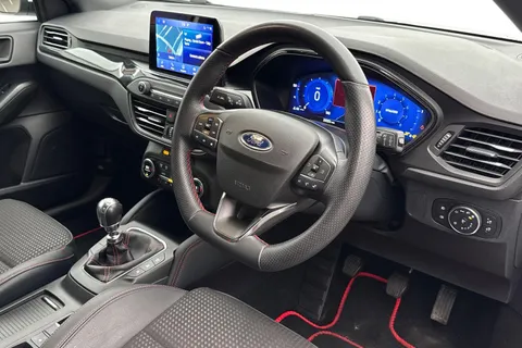 14 of 55 for Ford Focus 1.0T EcoBoost MHEV ST-Line X Edition Euro 6 (s/s) 5dr