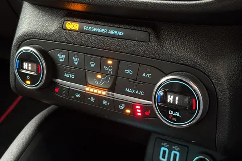 22 of 55 for Ford Focus 1.0T EcoBoost MHEV ST-Line X Edition Euro 6 (s/s) 5dr