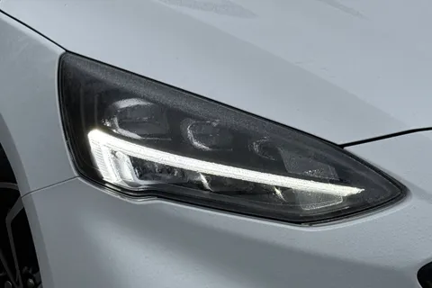 27 of 55 for Ford Focus 1.0T EcoBoost MHEV ST-Line X Edition Euro 6 (s/s) 5dr