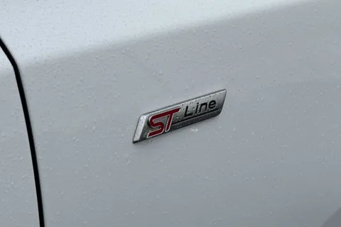 29 of 55 for Ford Focus 1.0T EcoBoost MHEV ST-Line X Edition Euro 6 (s/s) 5dr