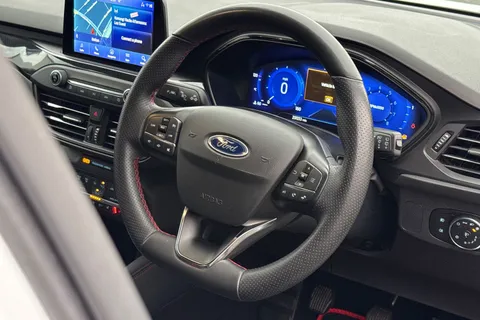 33 of 55 for Ford Focus 1.0T EcoBoost MHEV ST-Line X Edition Euro 6 (s/s) 5dr