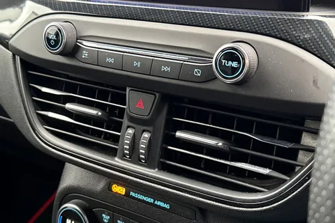 43 of 55 for Ford Focus 1.0T EcoBoost MHEV ST-Line X Edition Euro 6 (s/s) 5dr