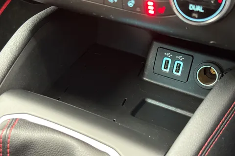 44 of 55 for Ford Focus 1.0T EcoBoost MHEV ST-Line X Edition Euro 6 (s/s) 5dr