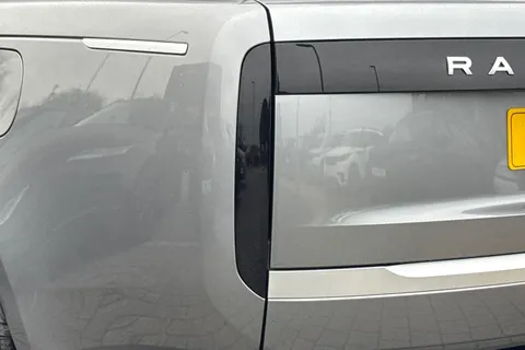 20 of 51 for Land Rover Range Rover 3.0 P460e Autobiography 5dr