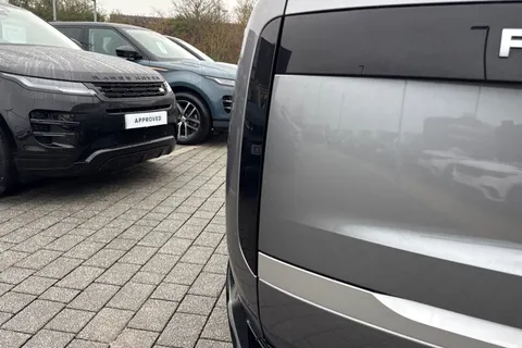 27 of 51 for Land Rover Range Rover 3.0 P460e Autobiography 5dr