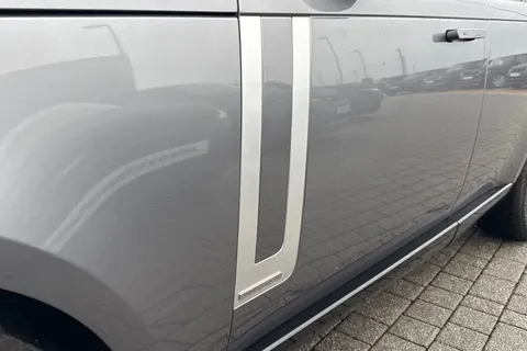 29 of 51 for Land Rover Range Rover 3.0 P460e Autobiography 5dr