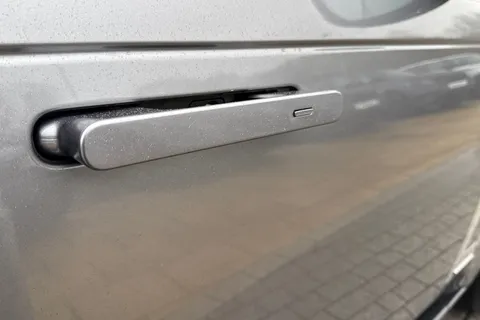 30 of 51 for Land Rover Range Rover 3.0 P460e Autobiography 5dr