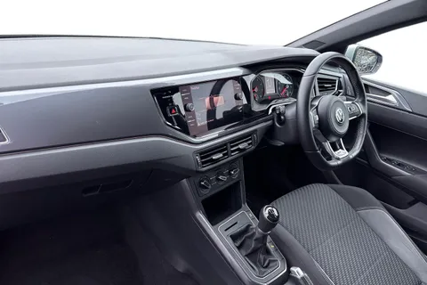 15 of 67 for Volkswagen Polo 1.0 TSI R-Line Euro 6 (s/s) 5dr