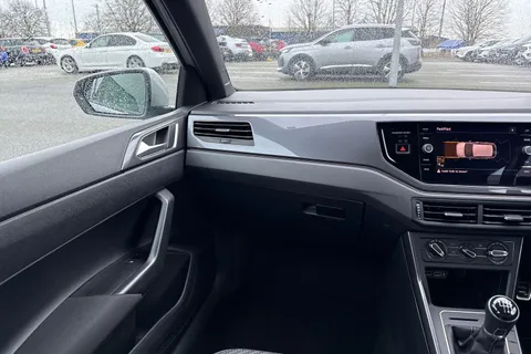 20 of 67 for Volkswagen Polo 1.0 TSI R-Line Euro 6 (s/s) 5dr