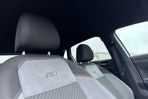 24 of 67 for Volkswagen Polo 1.0 TSI R-Line Euro 6 (s/s) 5dr