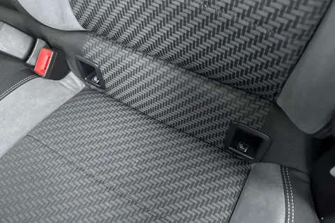 35 of 67 for Volkswagen Polo 1.0 TSI R-Line Euro 6 (s/s) 5dr