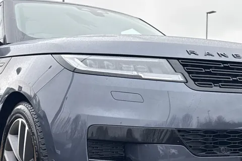 18 of 51 for Land Rover Range Rover Sport 3.0 D300 Dynamic SE 5dr