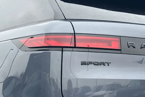 20 of 51 for Land Rover Range Rover Sport 3.0 D300 Dynamic SE 5dr