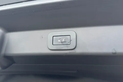 32 of 51 for Land Rover Range Rover Sport 3.0 D300 Dynamic SE 5dr