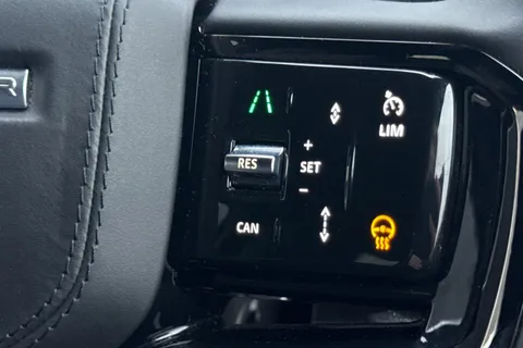 34 of 51 for Land Rover Range Rover Sport 3.0 D300 Dynamic SE 5dr