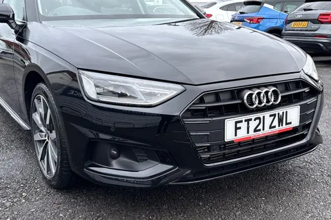 FT21ZWL Audi A4 2.0 TFSI 40 Sport Edition S Tronic Euro 6 (s/s) 4dr Thumbnail #10