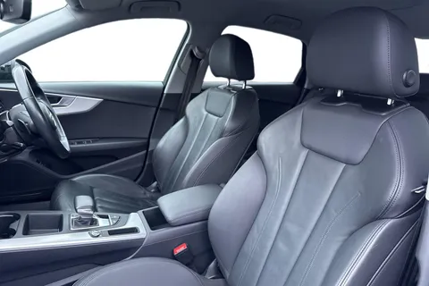 FT21ZWL Audi A4 2.0 TFSI 40 Sport Edition S Tronic Euro 6 (s/s) 4dr Thumbnail #17