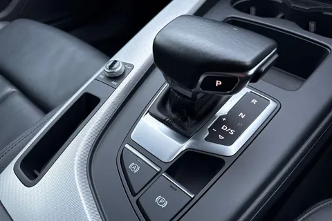 FT21ZWL Audi A4 2.0 TFSI 40 Sport Edition S Tronic Euro 6 (s/s) 4dr Thumbnail #39