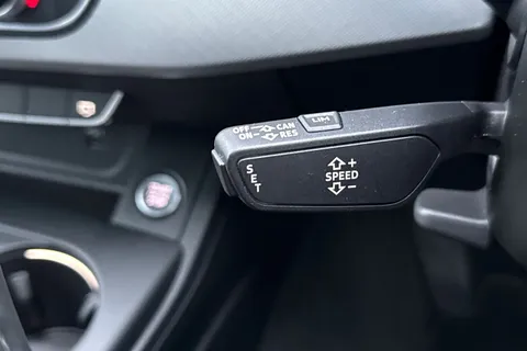 FT21ZWL Audi A4 2.0 TFSI 40 Sport Edition S Tronic Euro 6 (s/s) 4dr Thumbnail #47