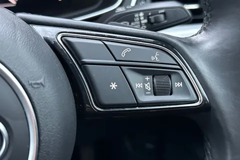 FT21ZWL Audi A4 2.0 TFSI 40 Sport Edition S Tronic Euro 6 (s/s) 4dr Thumbnail #49