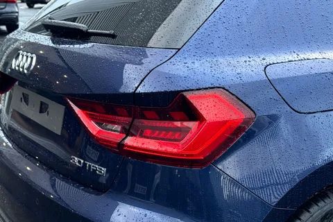Audi A1 1.0 TFSI 30 S line Sportback S Tronic Euro 6 (s/s) 5dr Thumbnail #8