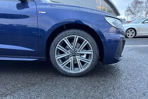 Audi A1 1.0 TFSI 30 S line Sportback S Tronic Euro 6 (s/s) 5dr Thumbnail #10