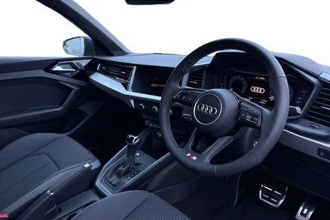 Audi A1 1.0 TFSI 30 S line Sportback S Tronic Euro 6 (s/s) 5dr Thumbnail #14