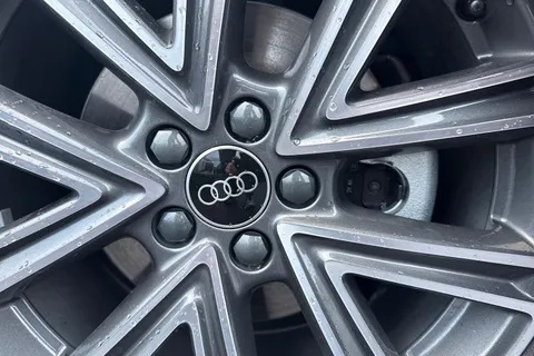 Audi A1 1.0 TFSI 30 S line Sportback S Tronic Euro 6 (s/s) 5dr Thumbnail #26