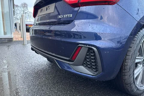 Audi A1 1.0 TFSI 30 S line Sportback S Tronic Euro 6 (s/s) 5dr Thumbnail #32