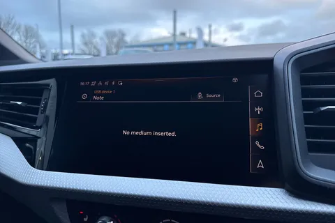 Audi A1 1.0 TFSI 30 S line Sportback S Tronic Euro 6 (s/s) 5dr Thumbnail #59