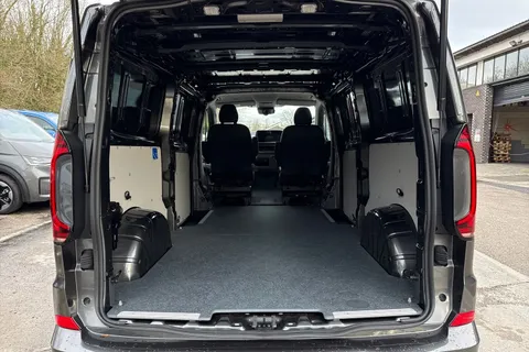 PF75BBU Volkswagen Transporter 2.0 TDI 150 Commerce Pro Van 4MOTION Auto Thumbnail #7