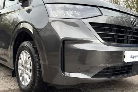 PF75BBU Volkswagen Transporter 2.0 TDI 150 Commerce Pro Van 4MOTION Auto Thumbnail #9