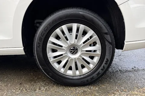 PJ75LFA Volkswagen Caddy 2.0 TDI 102PS Commerce Plus Van [Tech Pack] Thumbnail #10