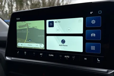 PF75BBU Volkswagen Transporter 2.0 TDI 150 Commerce Pro Van 4MOTION Auto Thumbnail #17