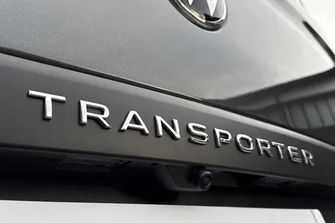 PF75BBU Volkswagen Transporter 2.0 TDI 150 Commerce Pro Van 4MOTION Auto Thumbnail #27