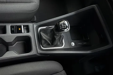 PJ75LFA Volkswagen Caddy 2.0 TDI 102PS Commerce Plus Van [Tech Pack] Thumbnail #22