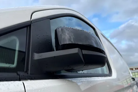 PJ75LFA Volkswagen Caddy 2.0 TDI 102PS Commerce Plus Van [Tech Pack] Thumbnail #24