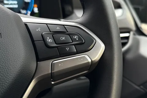 PF75BBU Volkswagen Transporter 2.0 TDI 150 Commerce Pro Van 4MOTION Auto Thumbnail #34