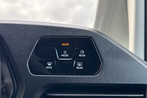 PJ75LFA Volkswagen Caddy 2.0 TDI 102PS Commerce Plus Van [Tech Pack] Thumbnail #30