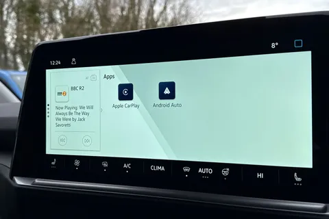 PF75BBU Volkswagen Transporter 2.0 TDI 150 Commerce Pro Van 4MOTION Auto Thumbnail #40