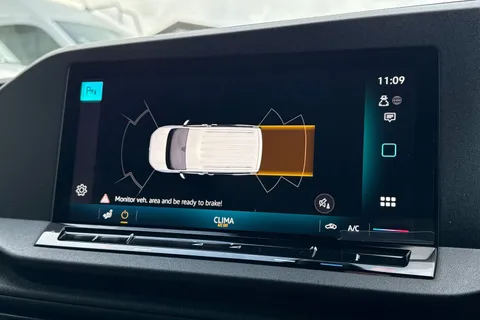 PJ75LFA Volkswagen Caddy 2.0 TDI 102PS Commerce Plus Van [Tech Pack] Thumbnail #35