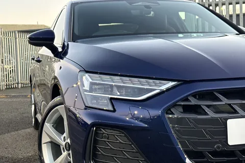  Audi A3 1.5 TFSI S line S Tronic Euro 6 (s/s) 4dr Thumbnail #9