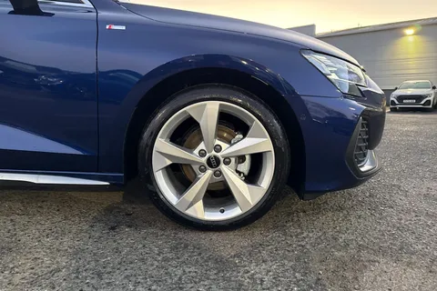  Audi A3 1.5 TFSI S line S Tronic Euro 6 (s/s) 4dr Thumbnail #10