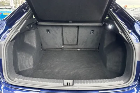 7 of 66 for Audi Q4 e-tron Q4 Sportback Black Edition 40 e-tron 150,00 kW