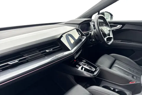 15 of 66 for Audi Q4 e-tron Q4 Sportback Black Edition 40 e-tron 150,00 kW