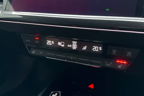 22 of 66 for Audi Q4 e-tron Q4 Sportback Black Edition 40 e-tron 150,00 kW